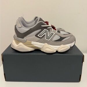 New Balance Kids' Gray and Cream Sneakers